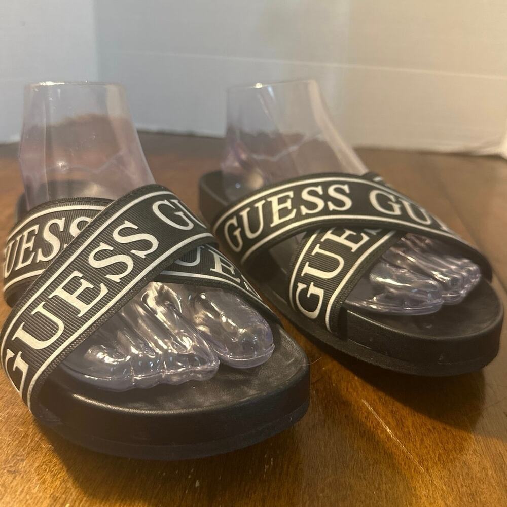 Guess Teyana crisscross logo slide sandals w/signature print straps women Size 8
